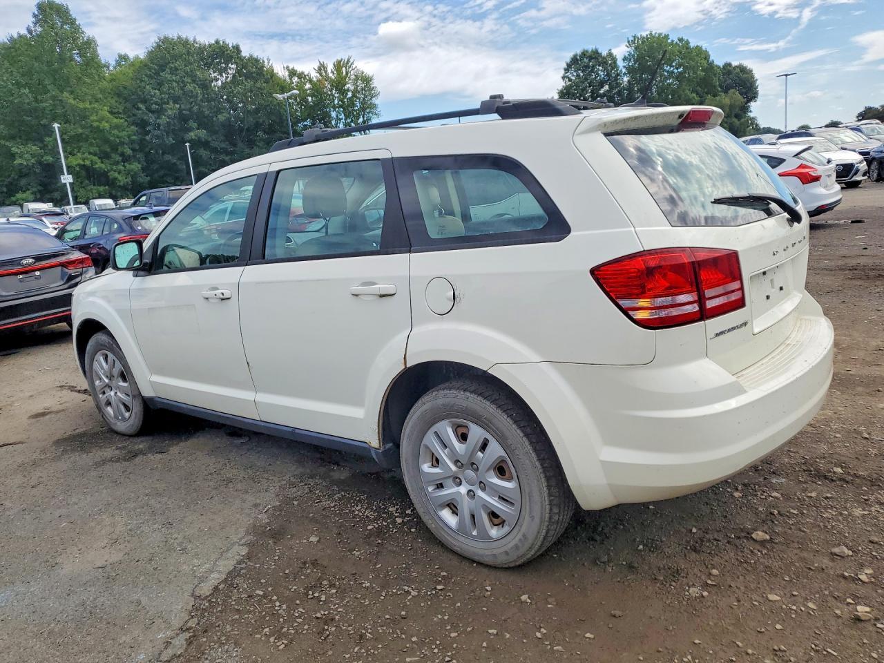 2015 Dodge Journey Se - Image 2
