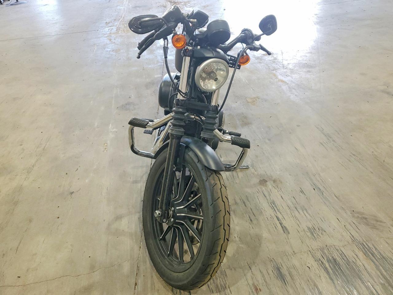 2015 Harley-Davidson Xl883 Iron 883 - Image 2