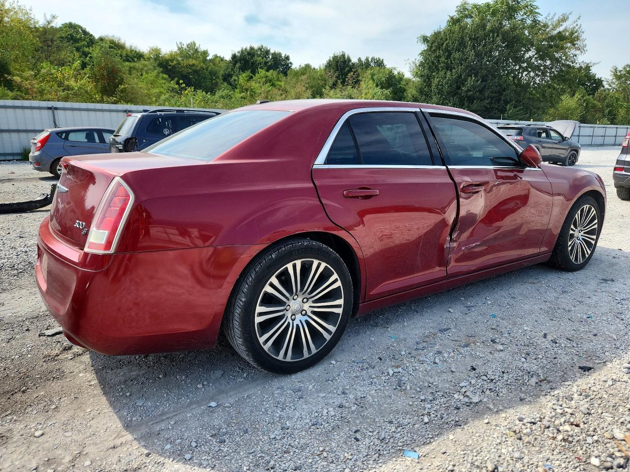2013 Chrysler 300 S - Фото 3