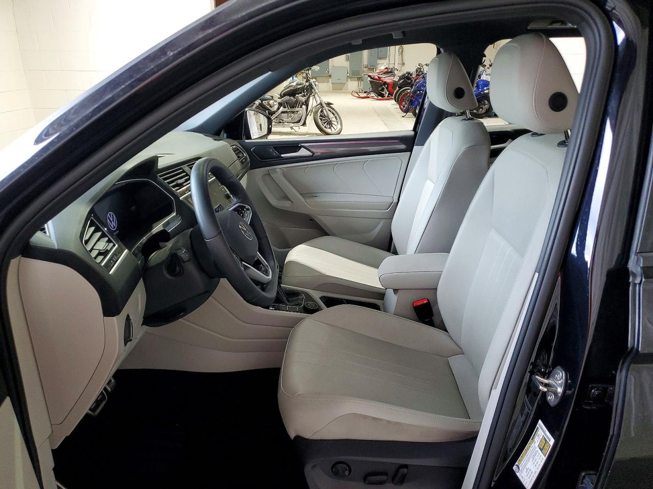 2024 Volkswagen Tiguan Se R-Line Black - Фото 7