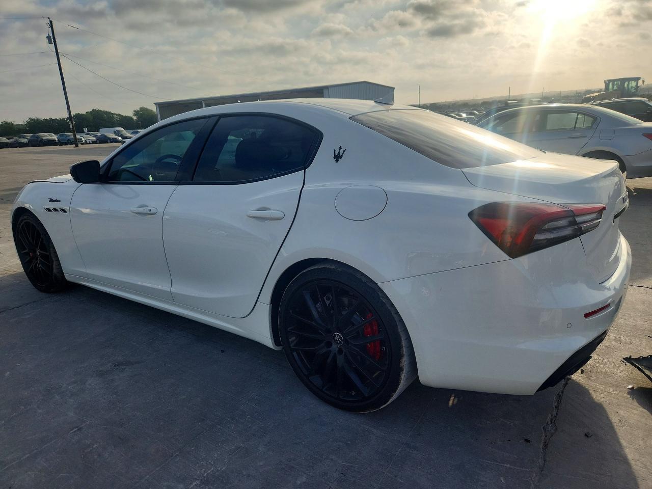 2023 Maserati Ghibli Modena - Фото 2