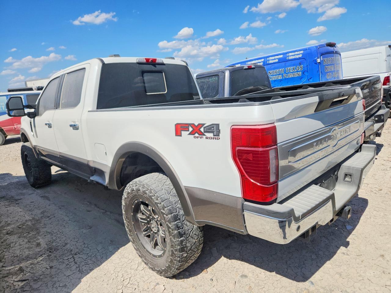 2022 Ford F250 Super Duty - Image 2