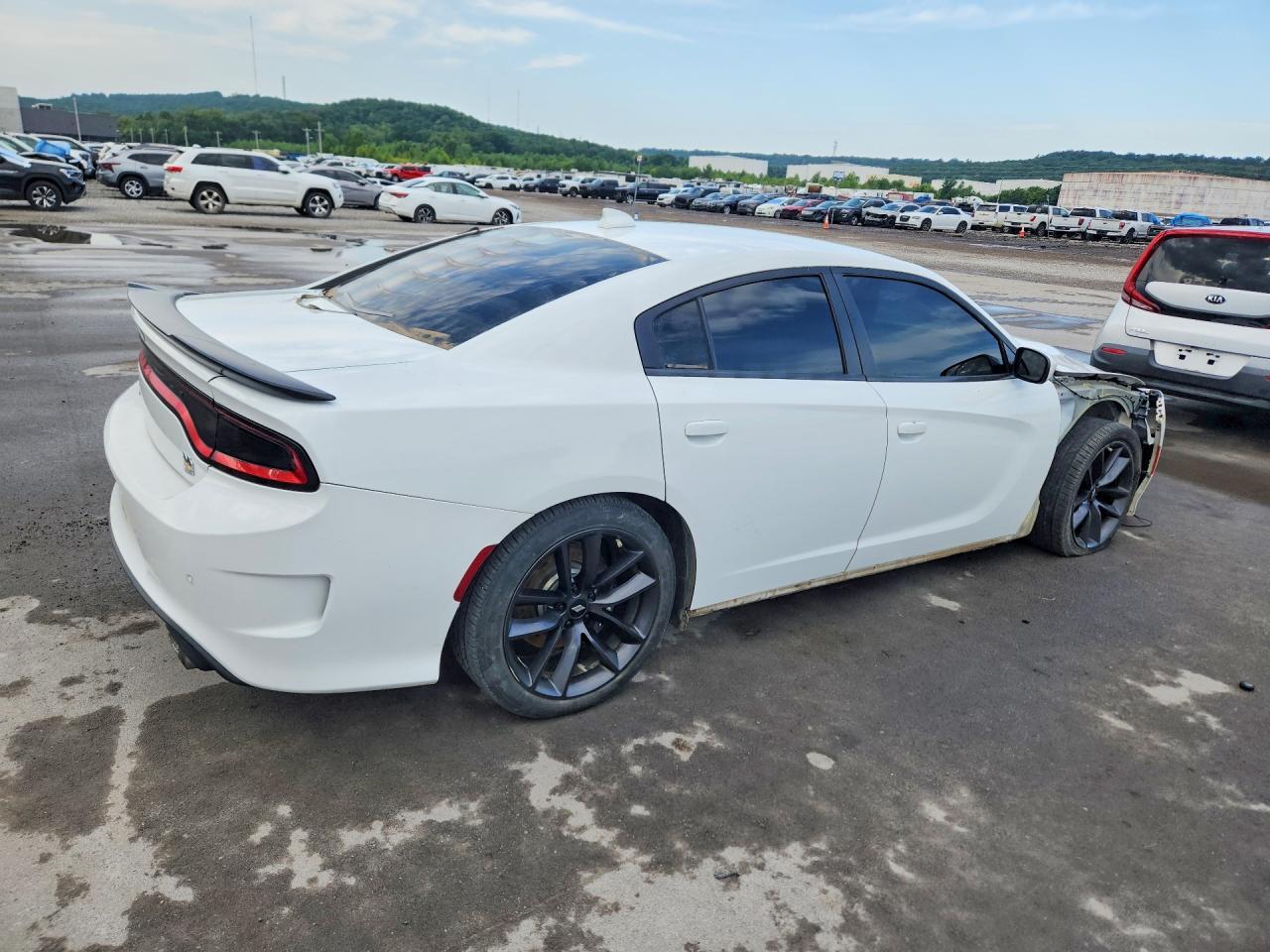 2019 Dodge Charger Scat Pack - Image 3