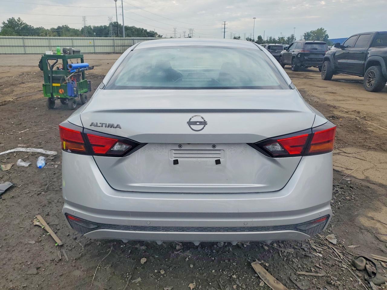 2024 Nissan Altima S - Image 6