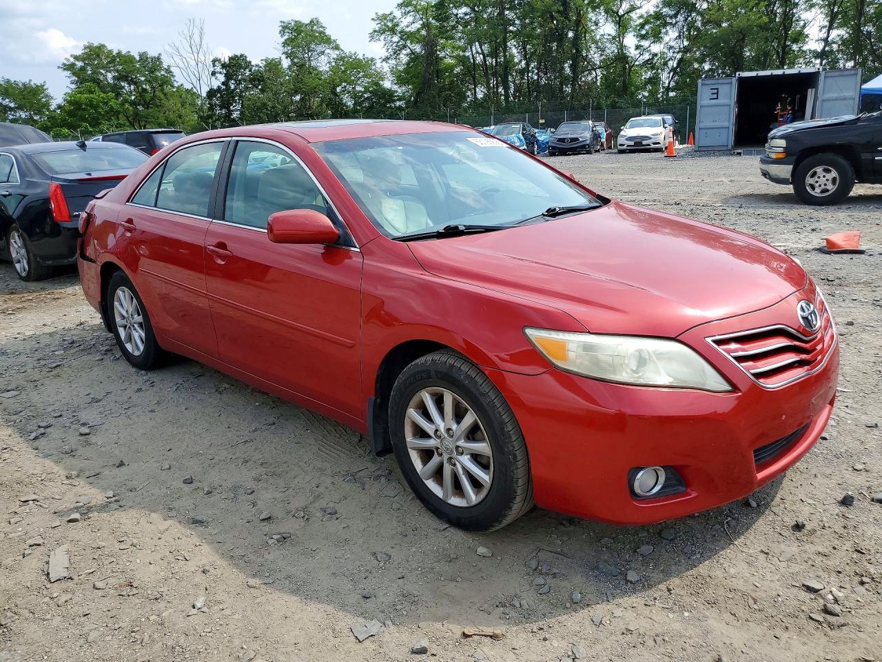2011 Toyota Camry Xle - Image 4
