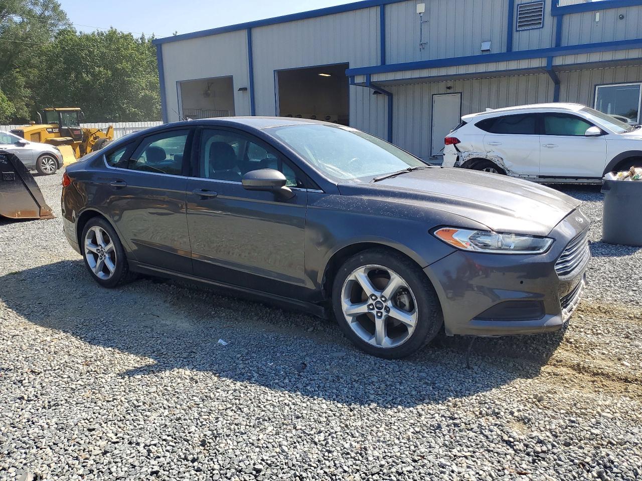 2016 Ford Fusion S - Image 4