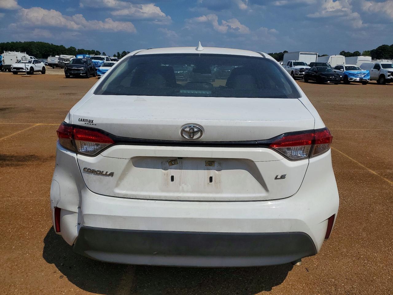 2025 Toyota Corolla Le - Image 6