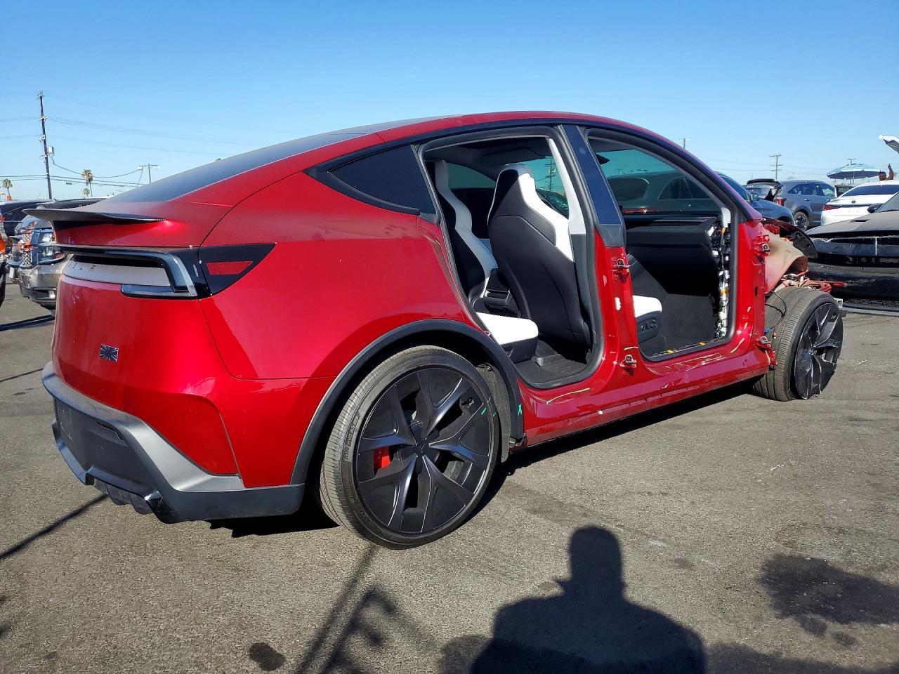 2026 Tesla Model Y - Image 3