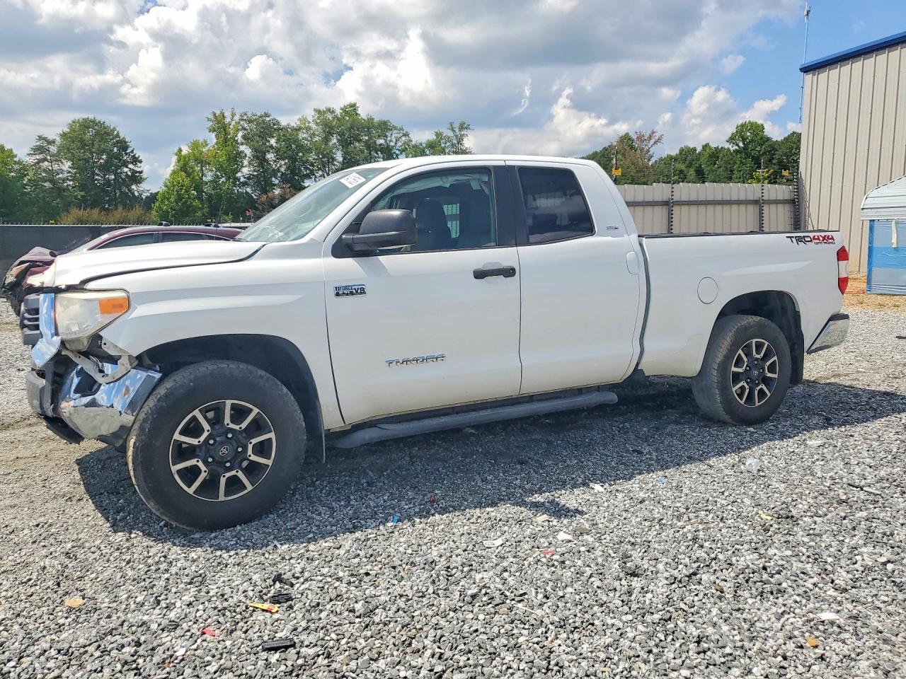 2015 Toyota Tundra Sr5