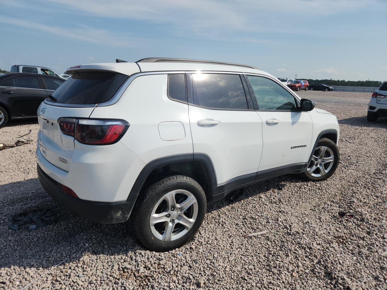2024 Jeep Compass Latitude - Фото 3