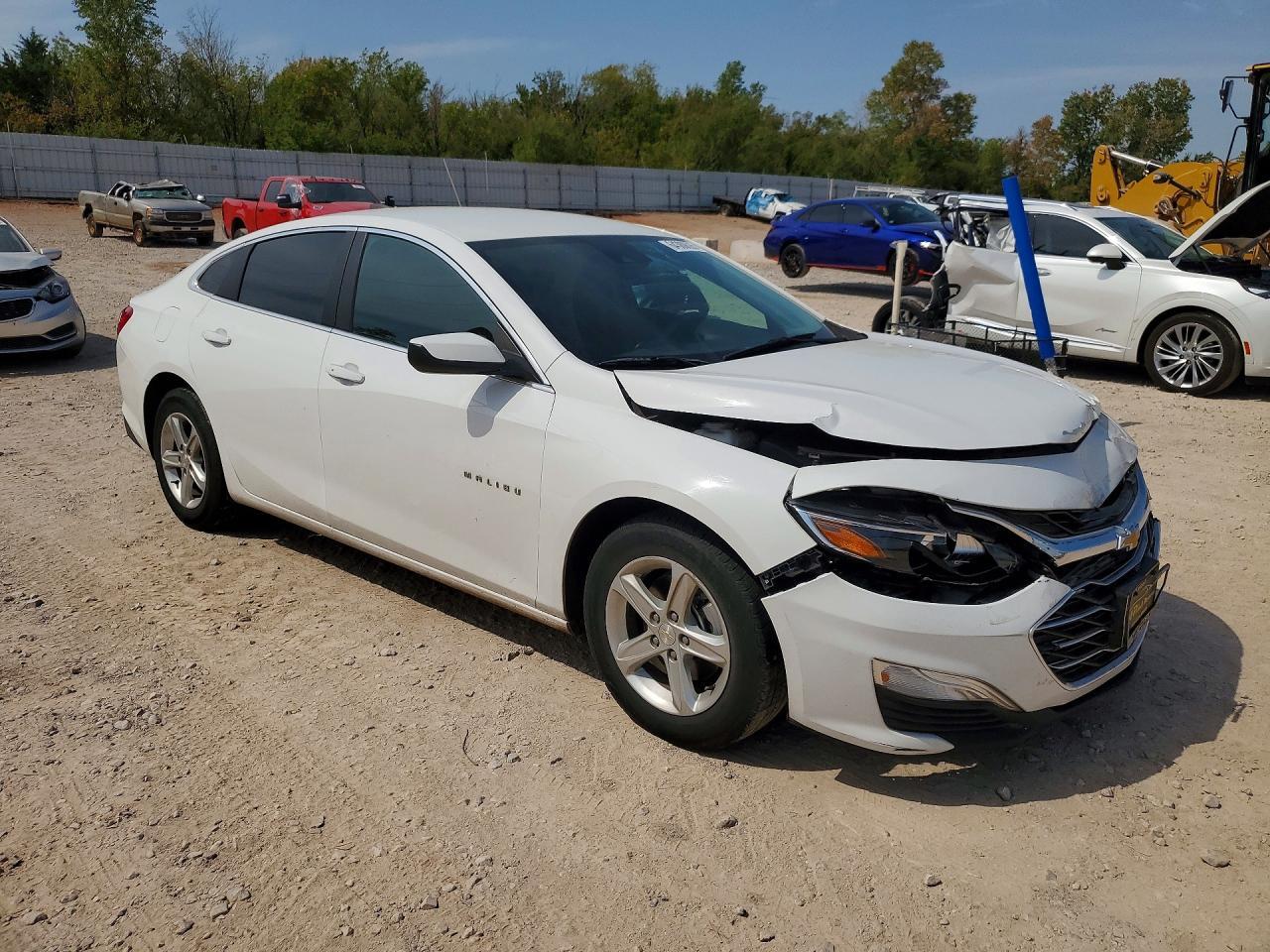 2020 Chevrolet Malibu Ls - Фото 4