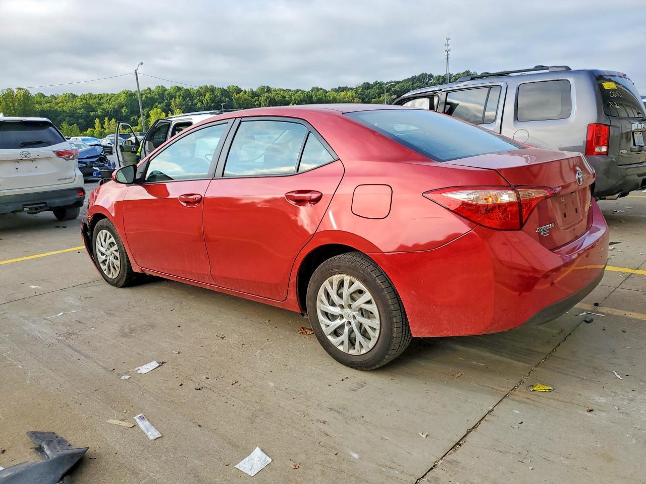 2019 Toyota Corolla Le - Фото 2