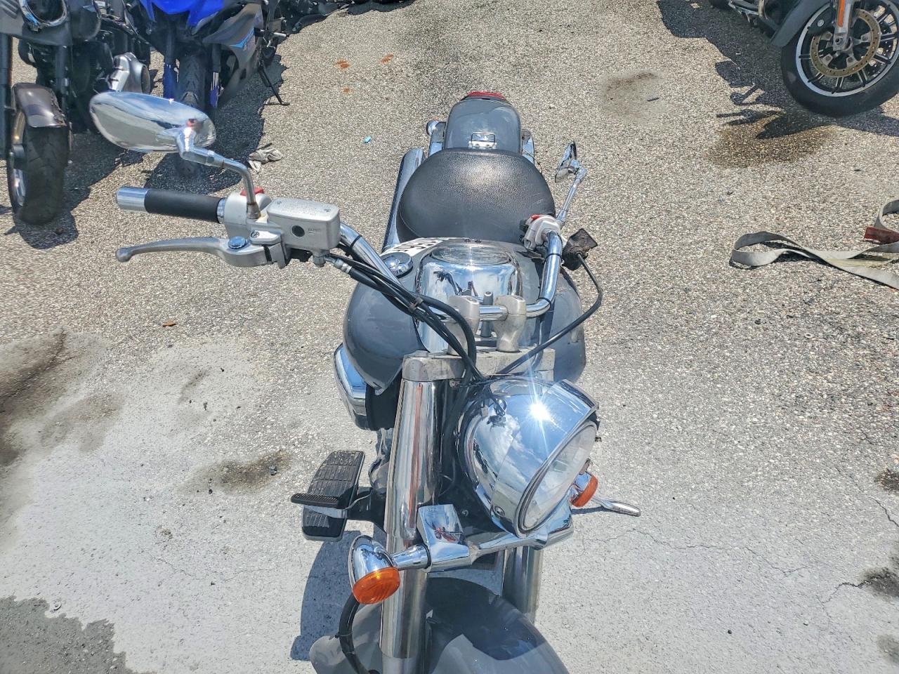 2023 Suzuki Vl800 M - Image 5