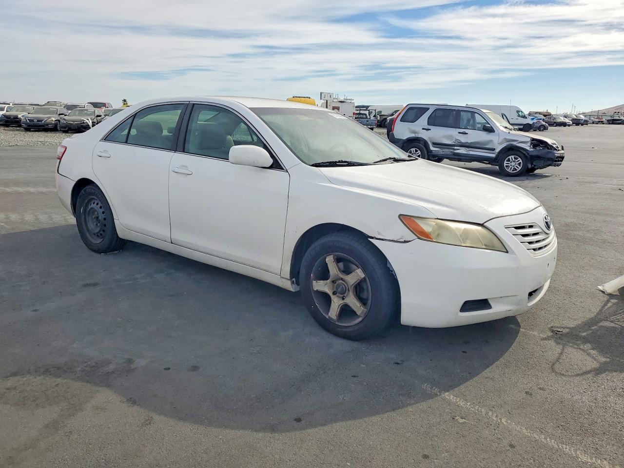 2008 Toyota Camry Le - Фото 4