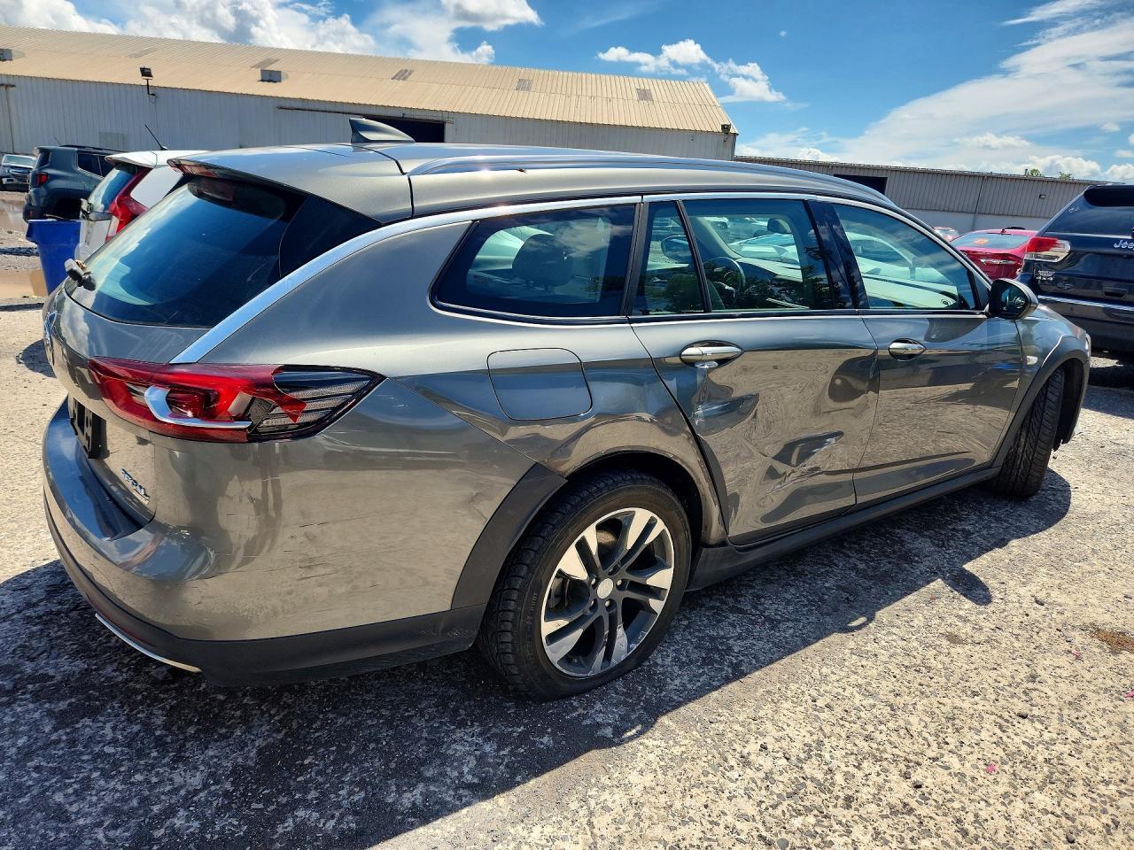 2019 Buick Regal Tourx Preferred - Image 3