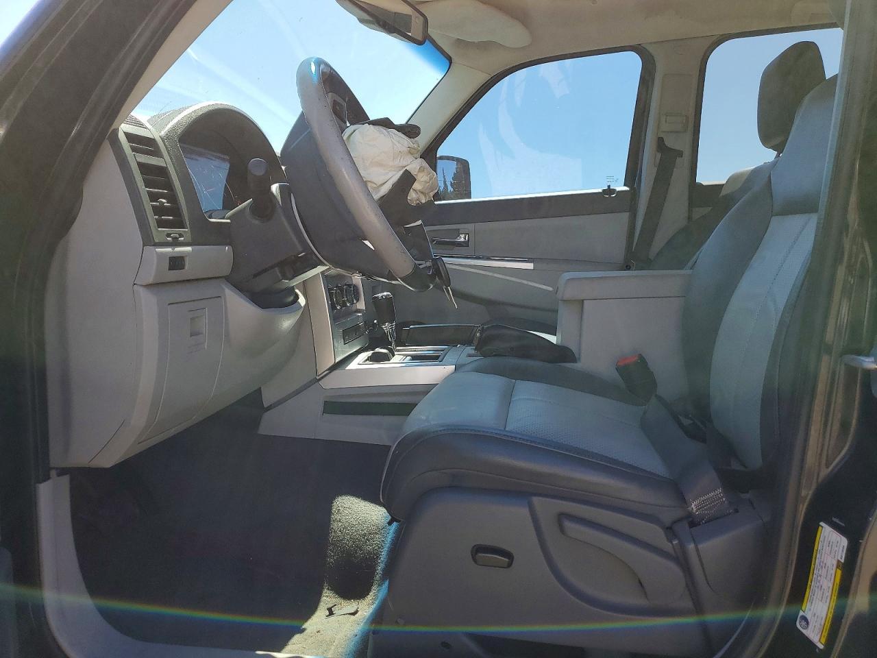 2008 Jeep Liberty Limited - Image 7
