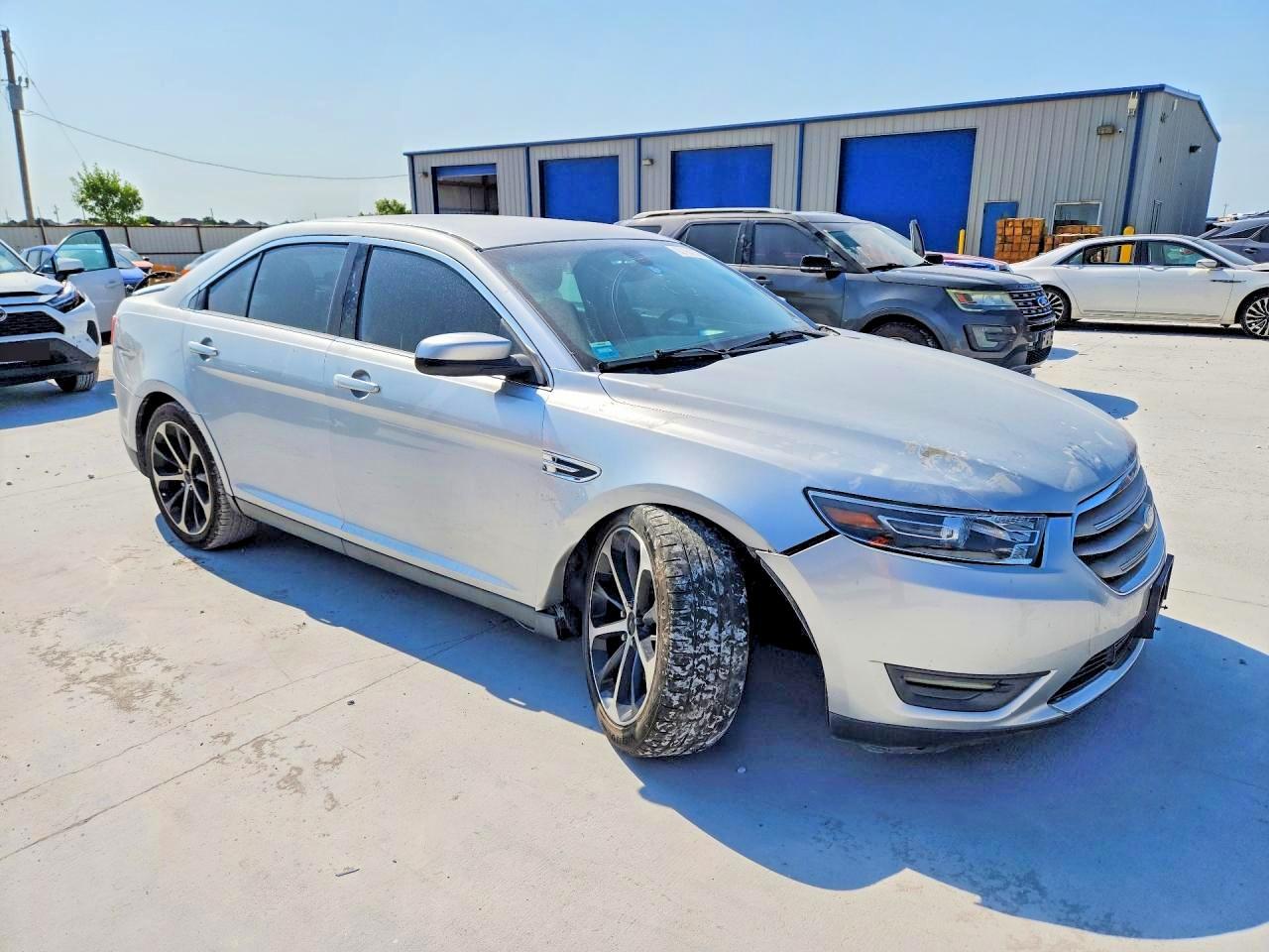 2014 Ford Taurus Sel - Image 4