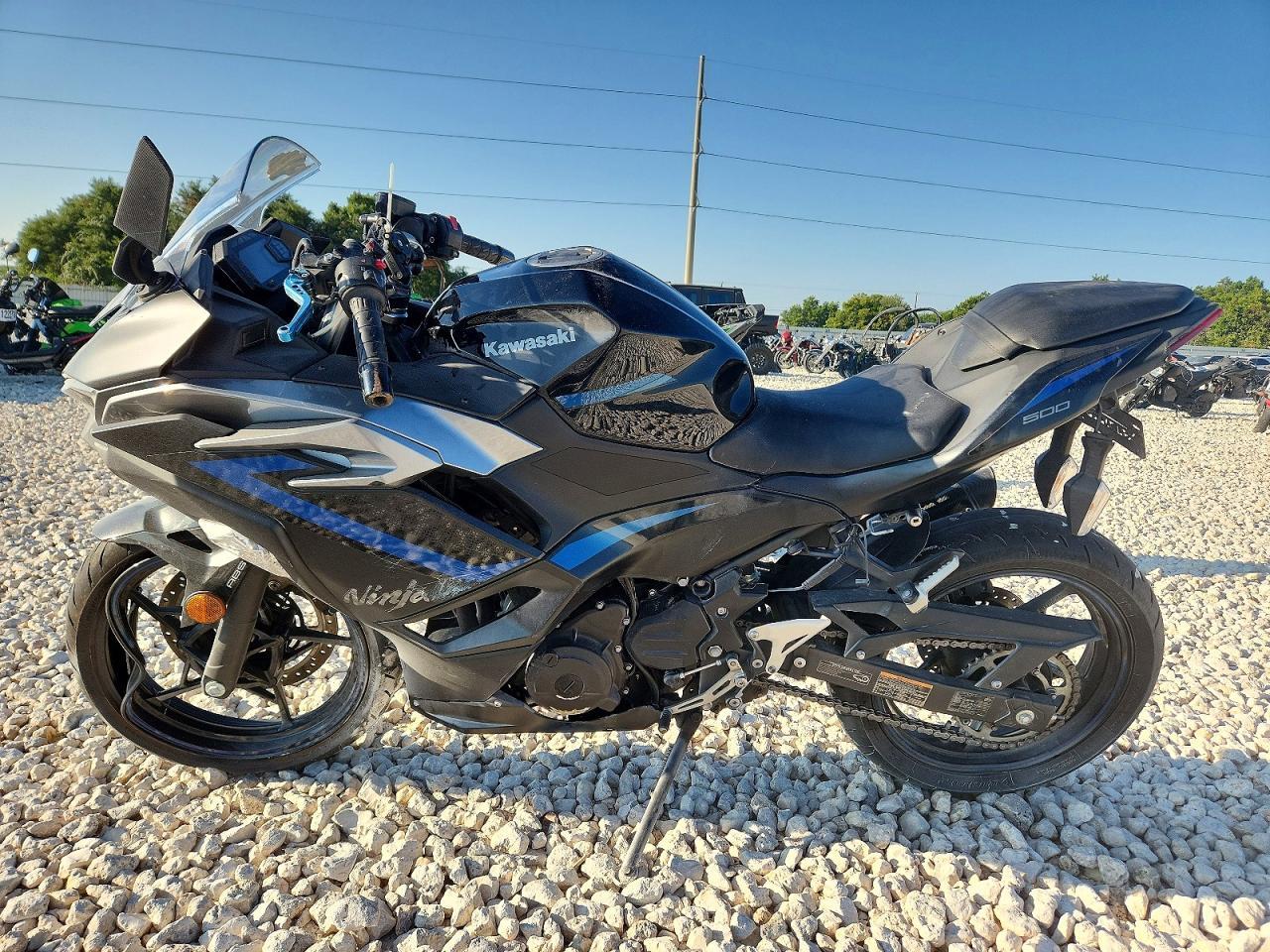 2025 Kawasaki Ex500 - Фото 3