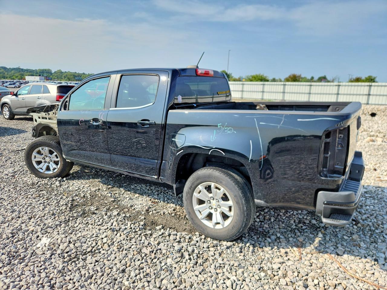 2019 Chevrolet Colorado Lt - Image 2