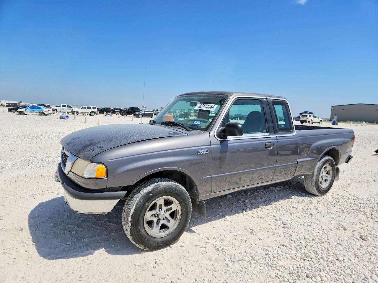 2000 Mazda B2500 Cab Plus