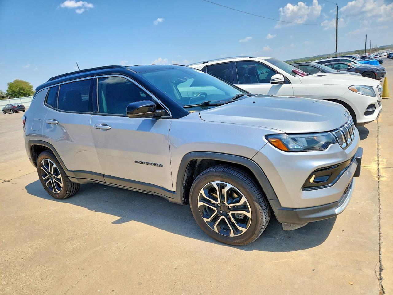 2022 Jeep Compass Limited - Image 4