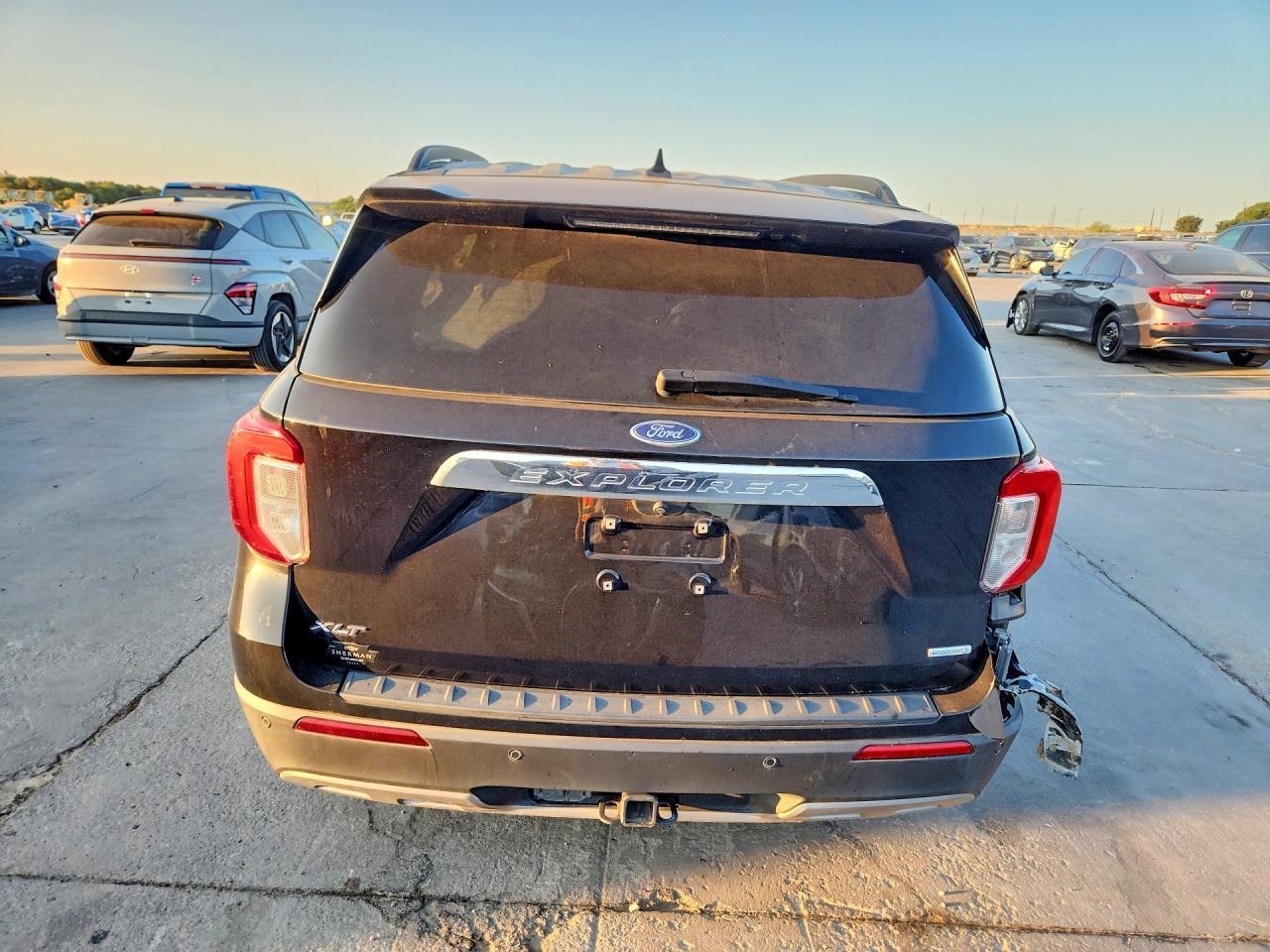 2020 Ford Explorer Xlt - Image 6