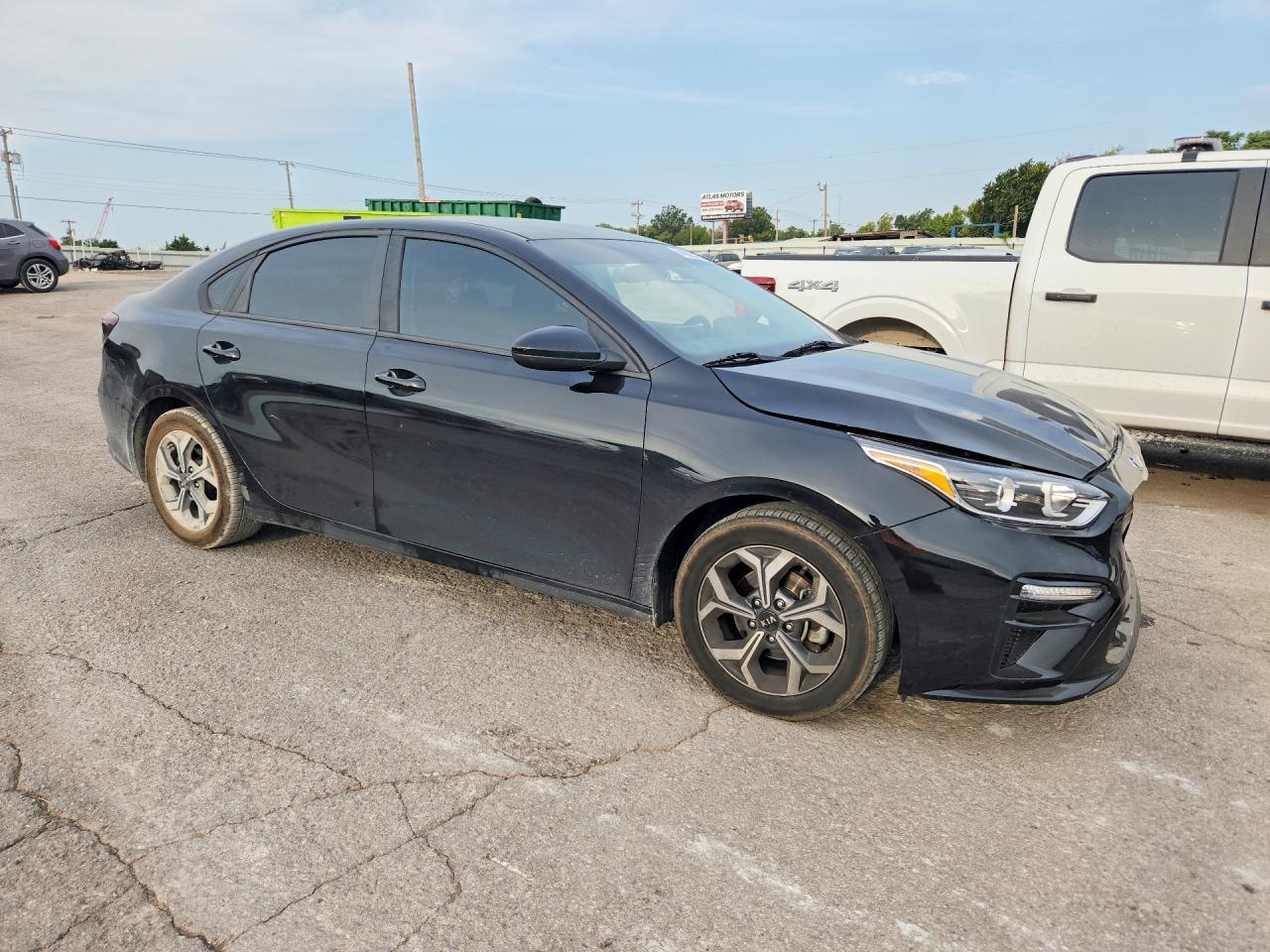2021 Kia Forte Lxs - Фото 4