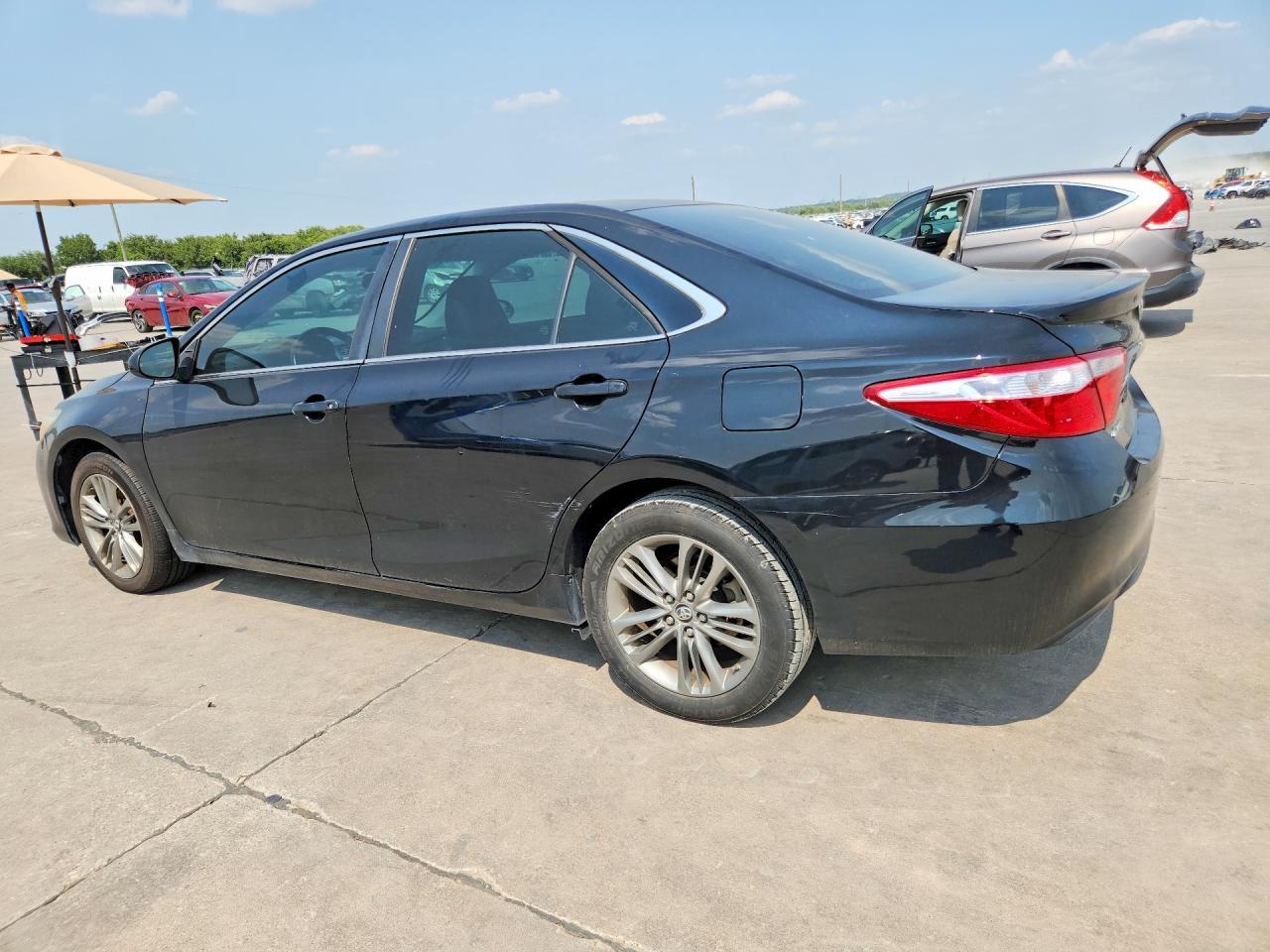 2016 Toyota Camry Se - Image 2
