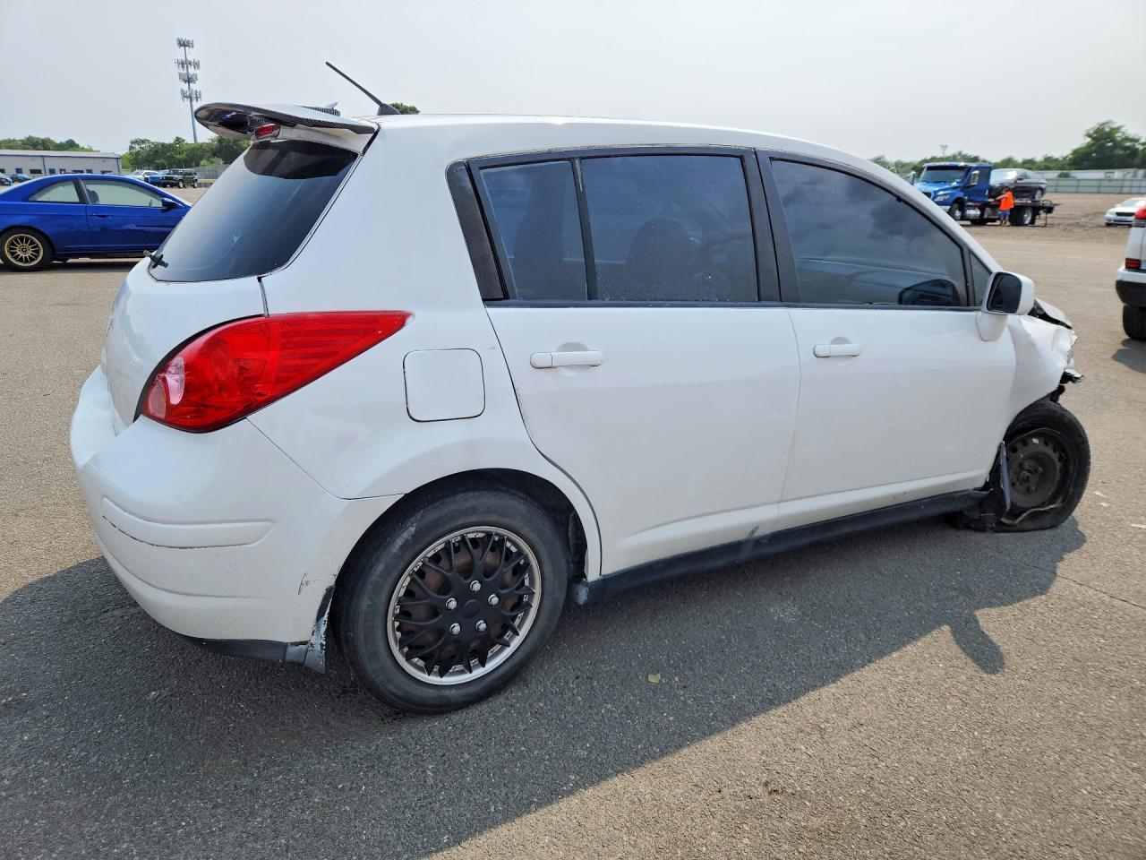 2009 Nissan Versa 1.8 S - Фото 3