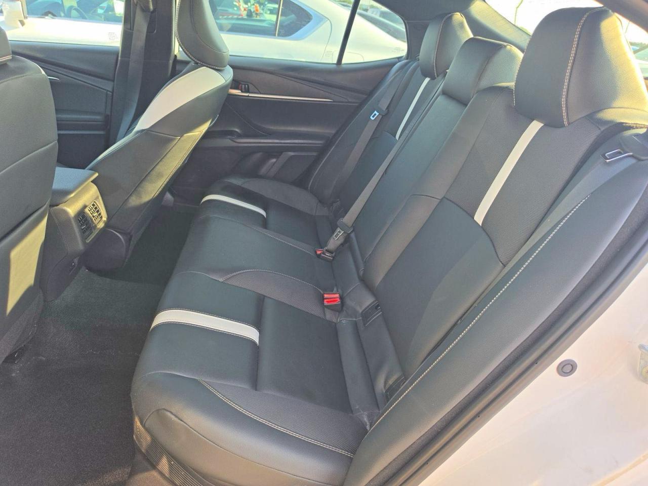 2025 Toyota Camry Se - Фото 6