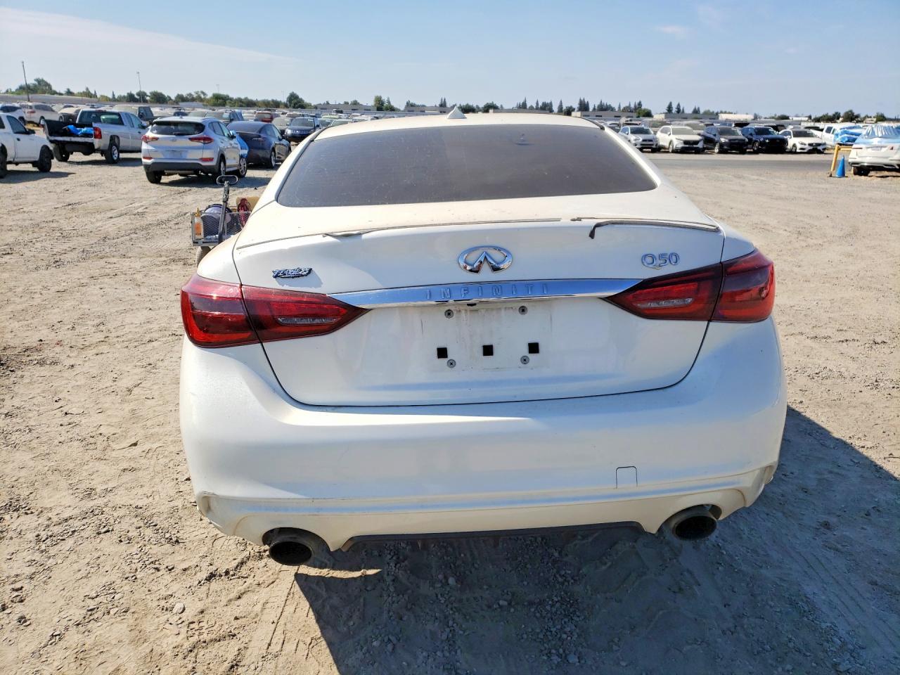 2018 Infiniti Q50 3.0T Luxe - Фото 6