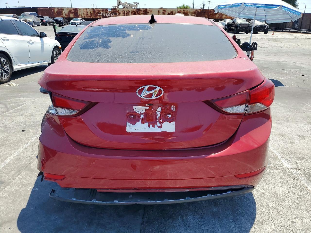 2016 Hyundai Elantra Se - Фото 6