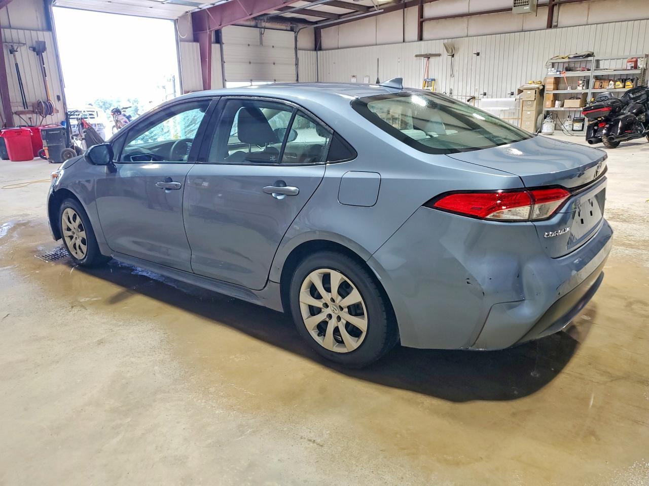 2021 Toyota Corolla Le - Фото 2
