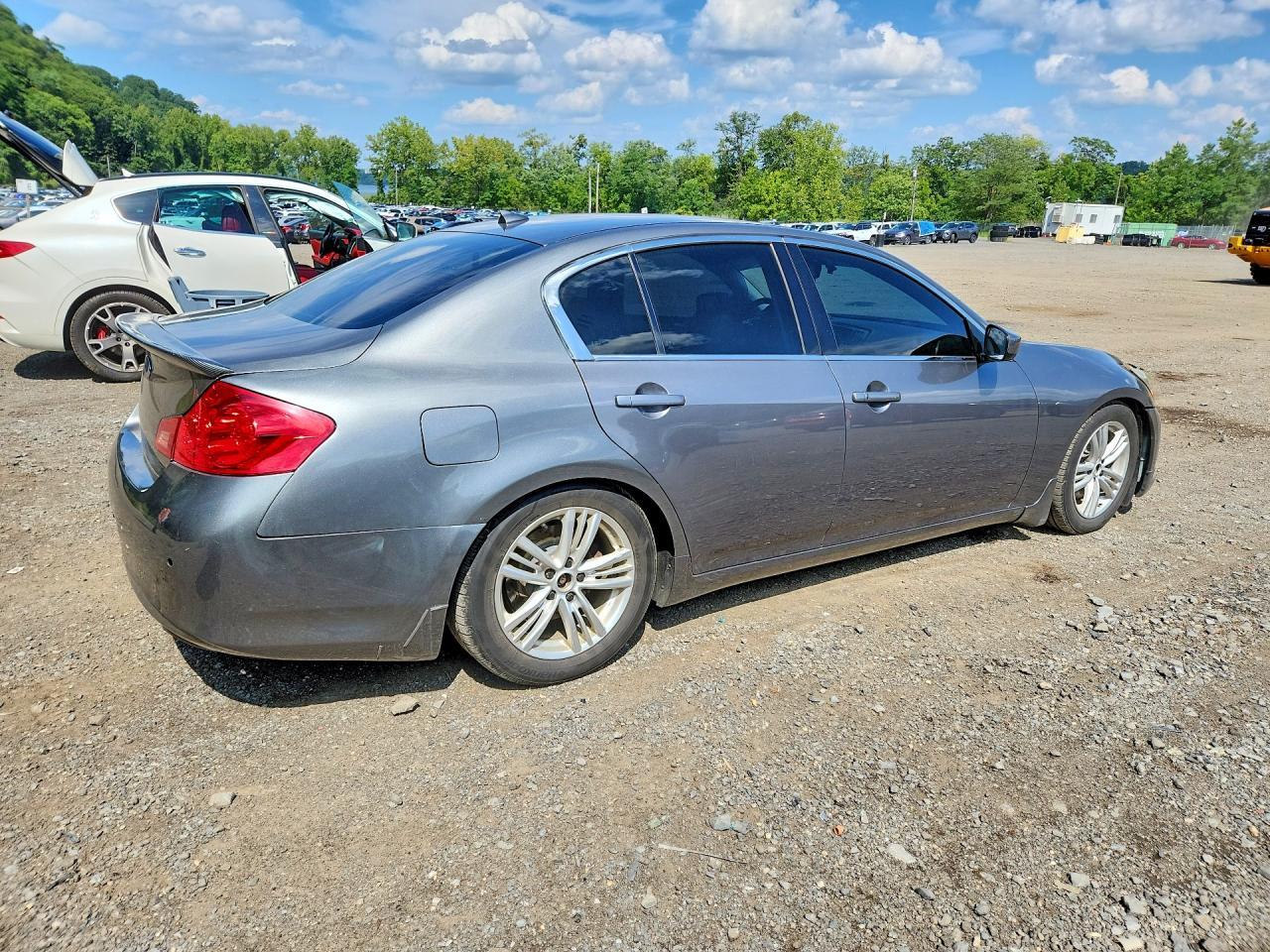 2012 Infiniti G37 Sedan X - Фото 3