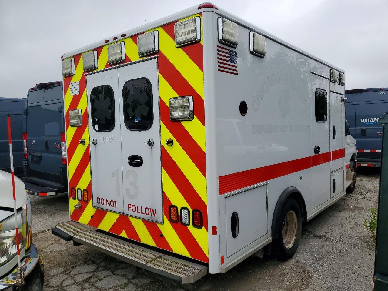 2017 Ford Econoline E450 Sd Ambulance - Фото 3