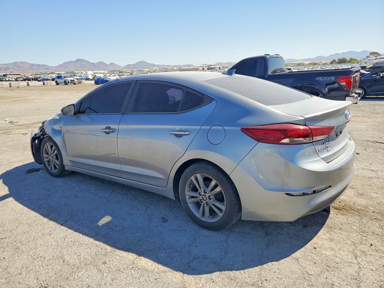 2017 Hyundai Elantra Se - Image 2