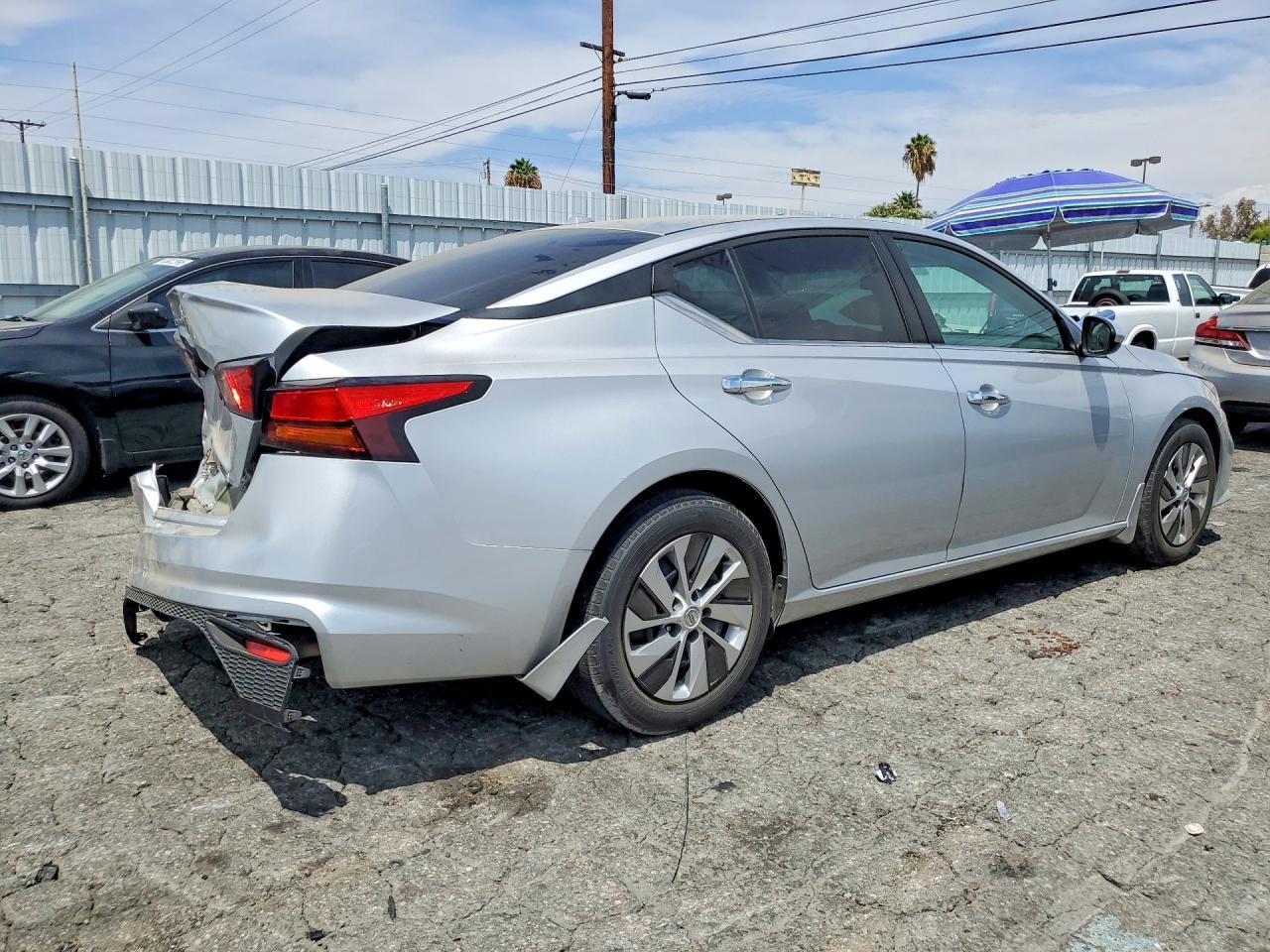 2019 Nissan Altima S - Image 3