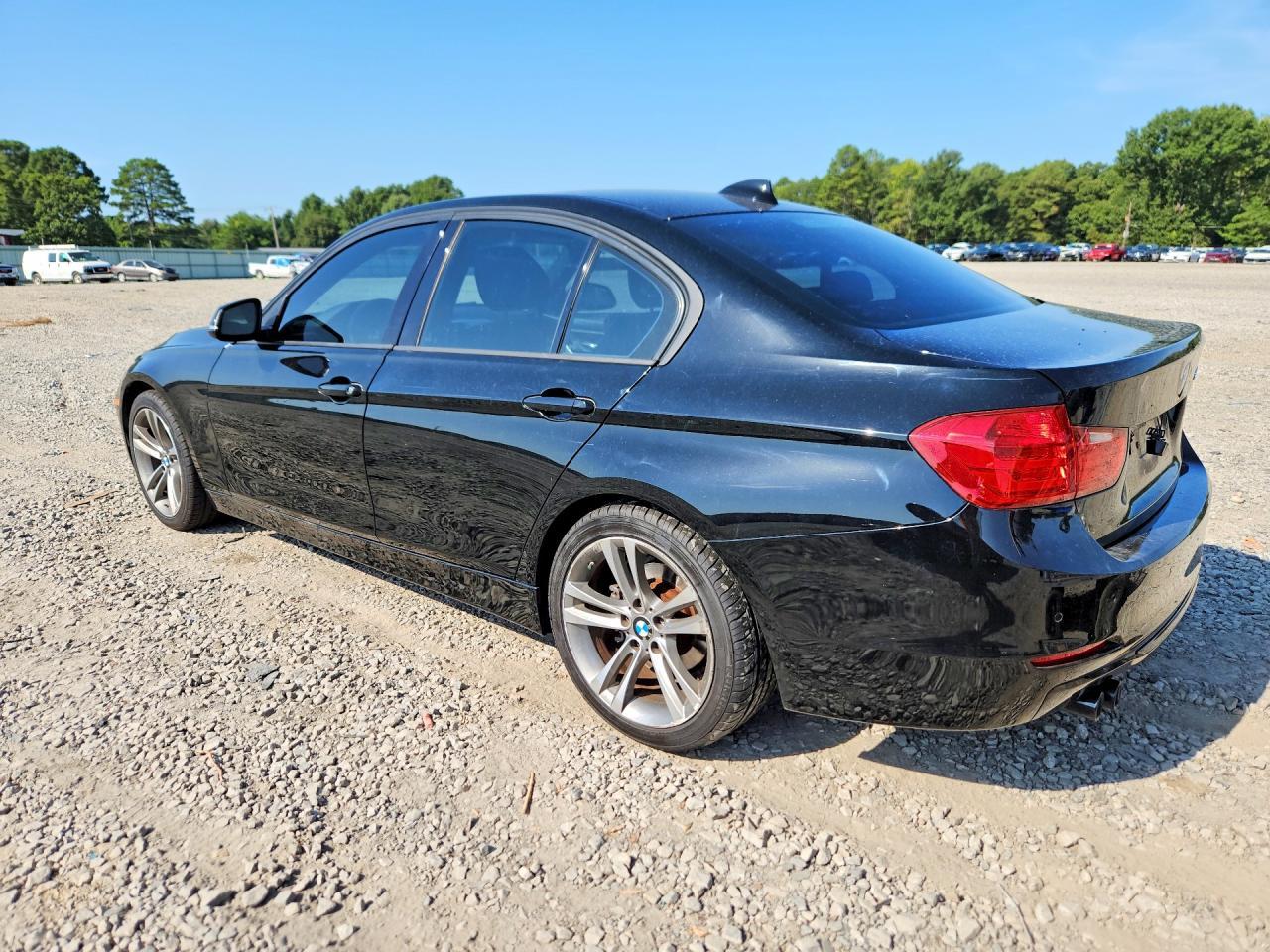 2015 BMW 328 I - Фото 2