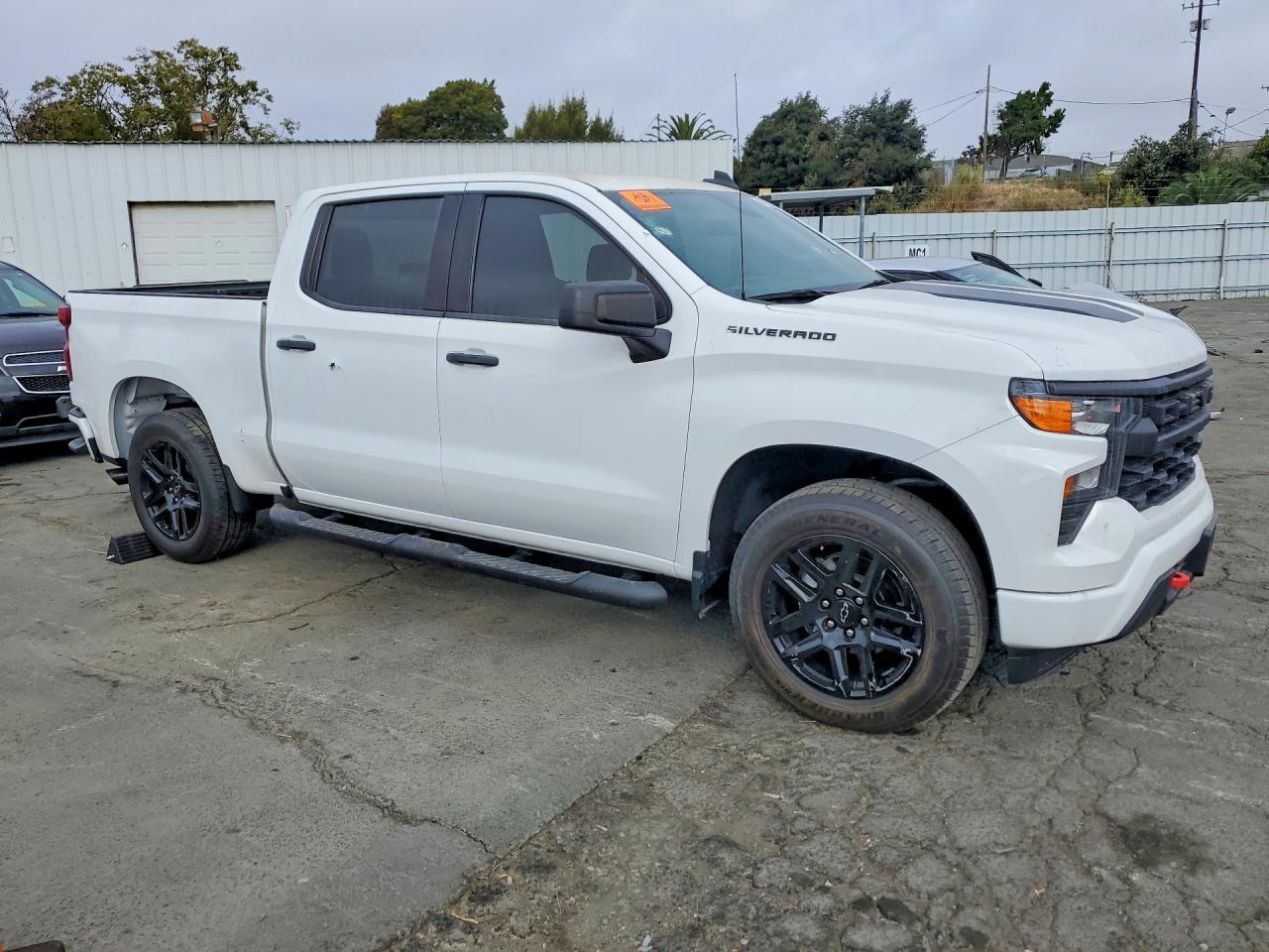 2023 Chevrolet Silverado C1500 Custom - Фото 4
