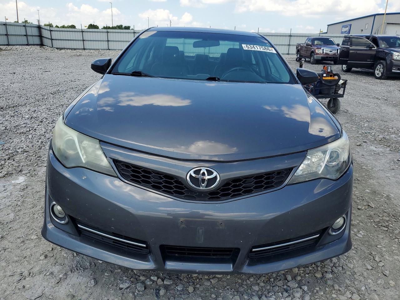 2013 Toyota Camry Se - Image 5