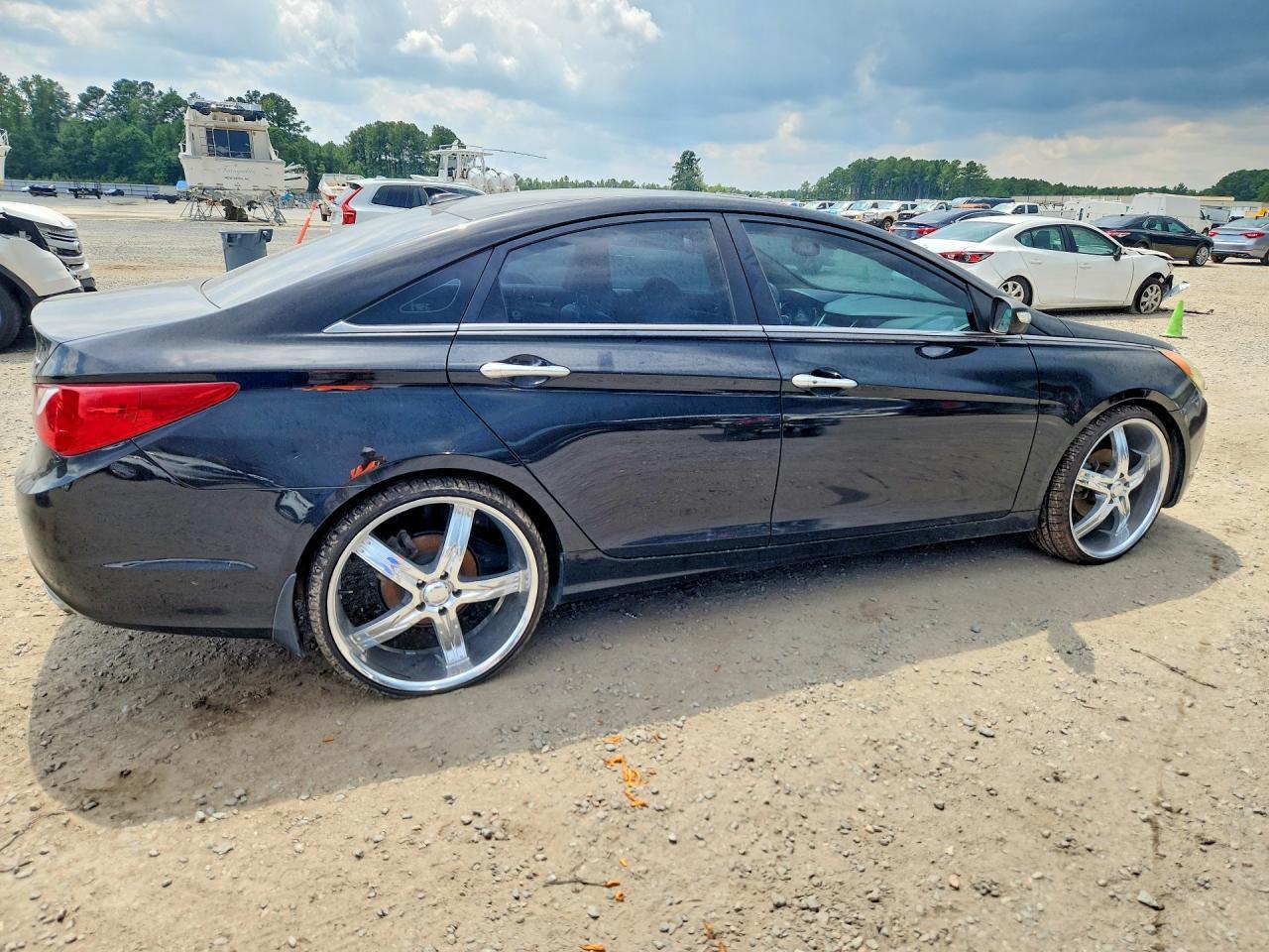 2013 Hyundai Sonata Limited 2.0T - Фото 3