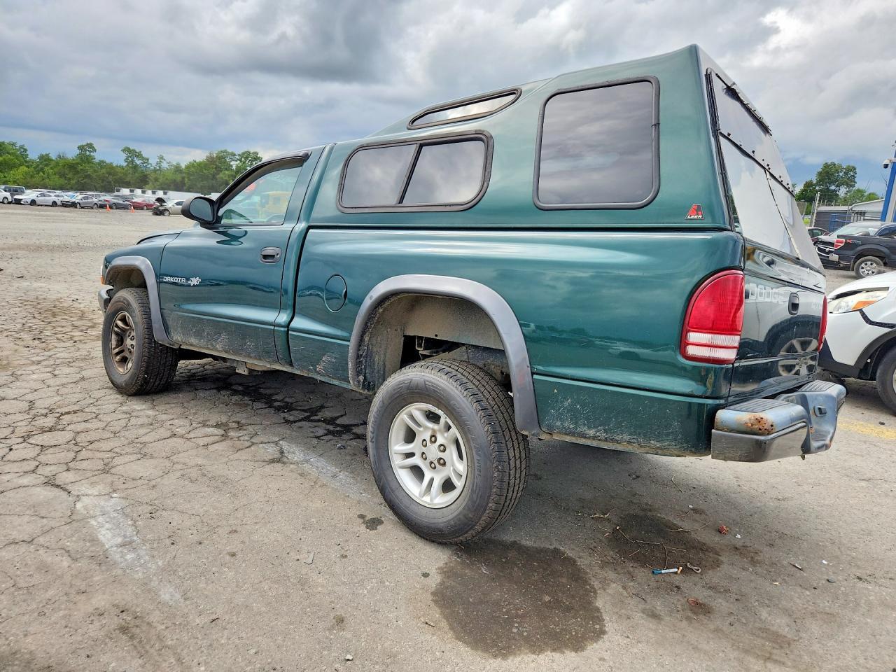 2002 Dodge Dakota Base - Фото 2