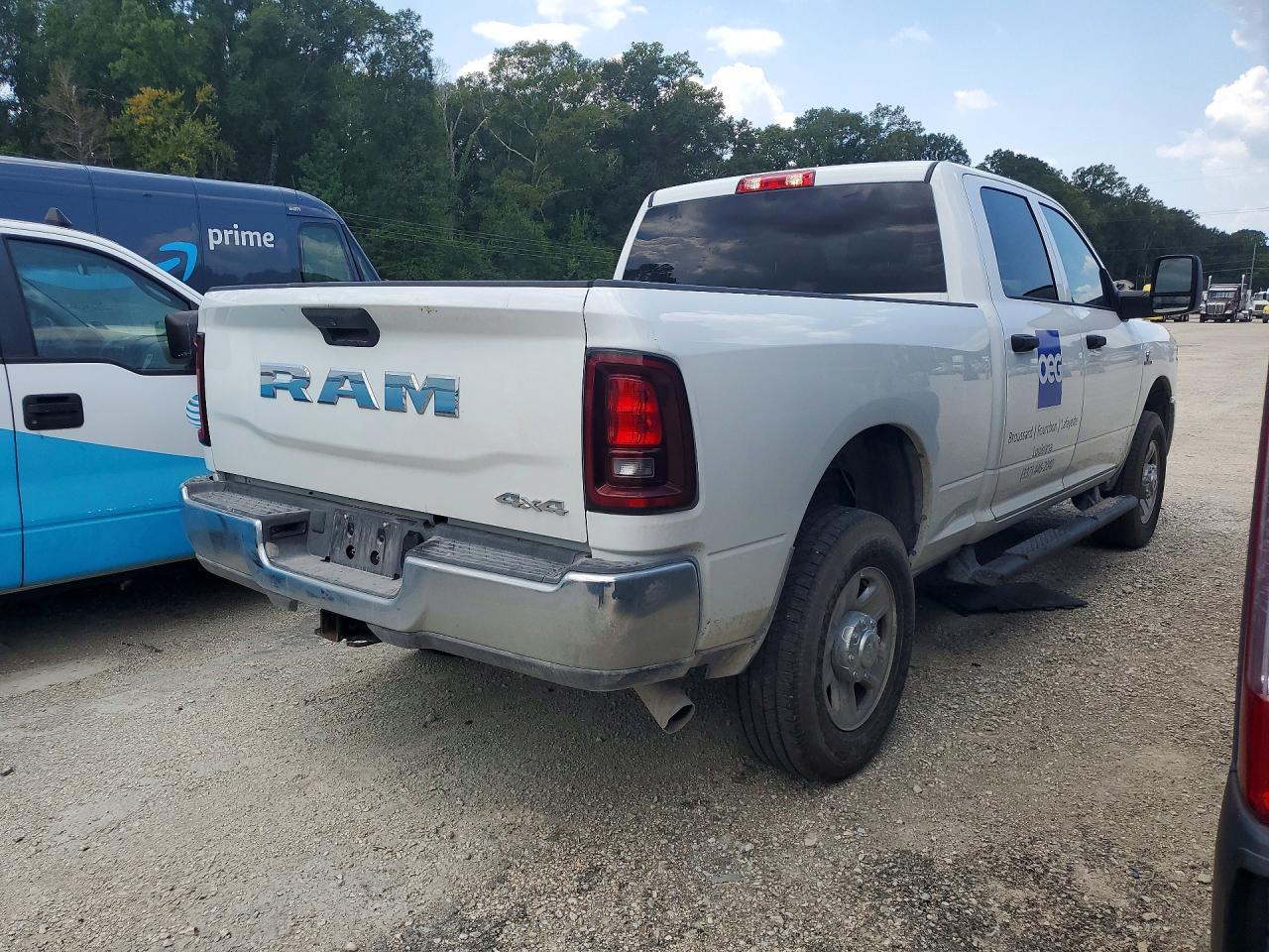 2026 Ram 2500 Tradesman - Фото 3