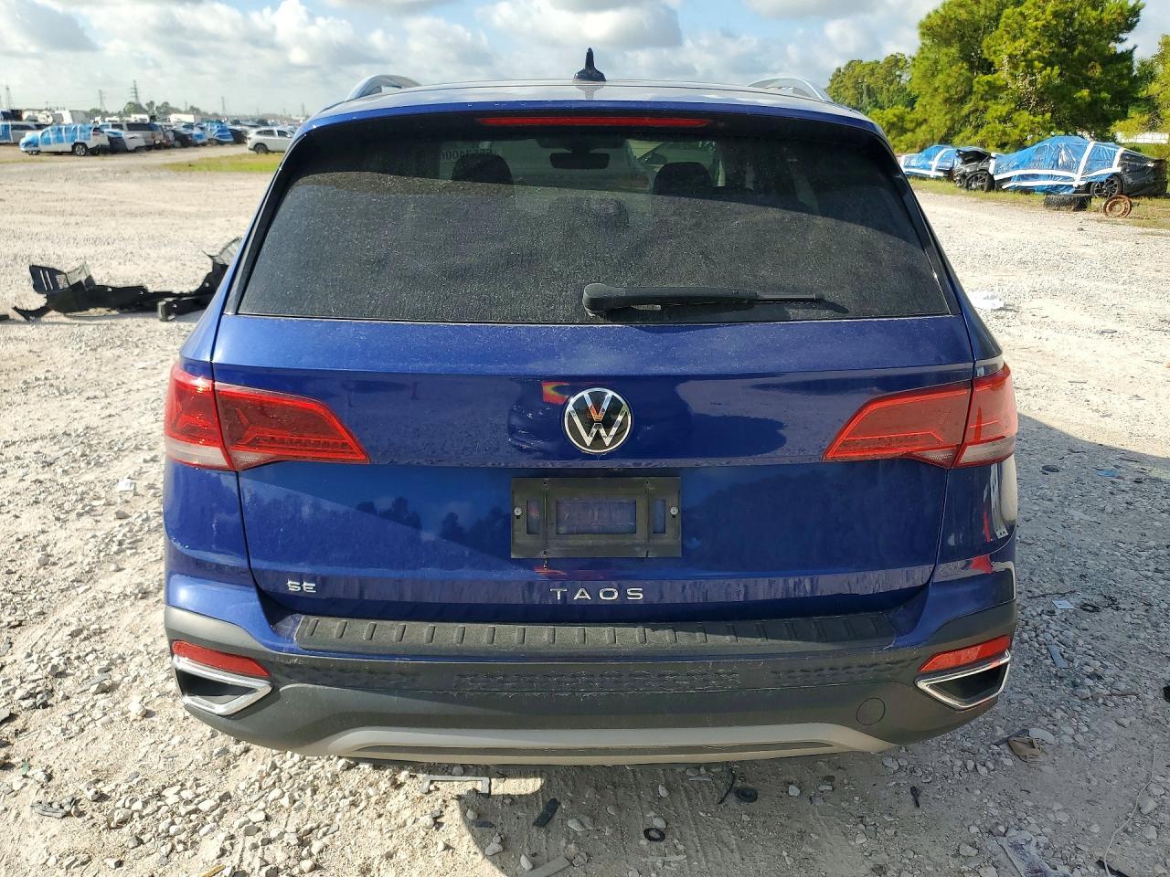 2024 Volkswagen Taos Se - Фото 6