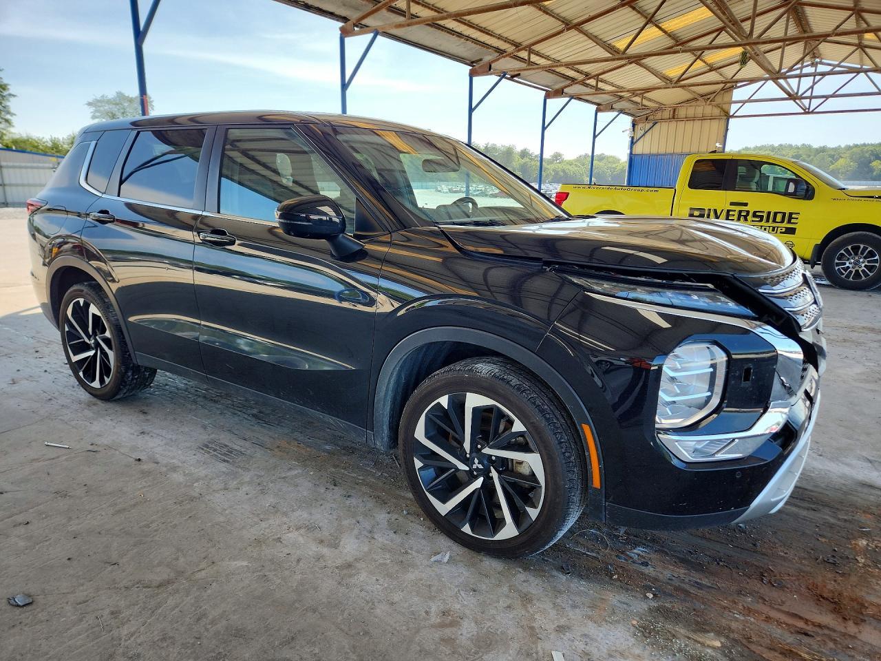 2024 Mitsubishi Outlander Se - Image 4
