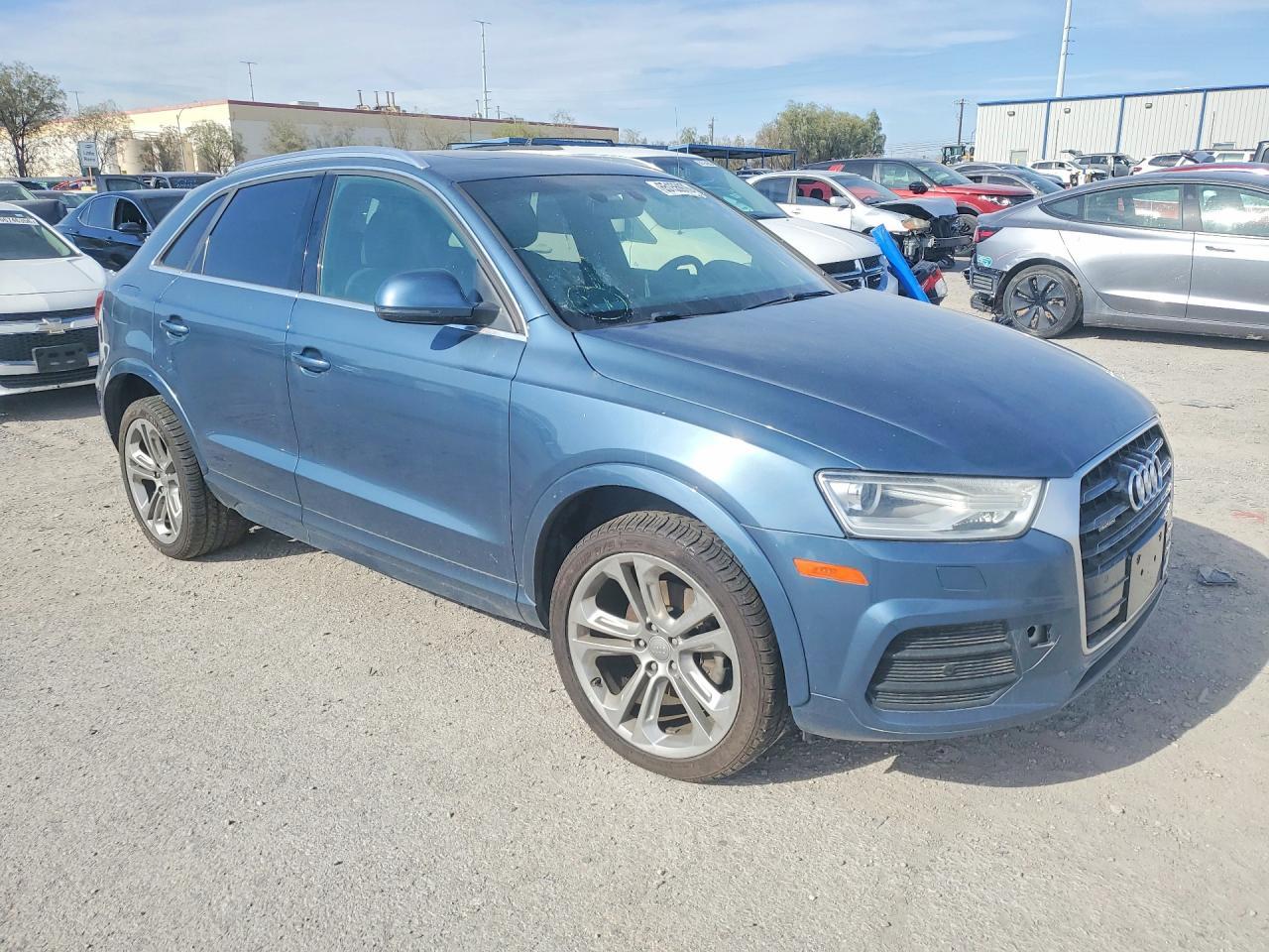 2016 Audi Q3 Premium Plus - Фото 4