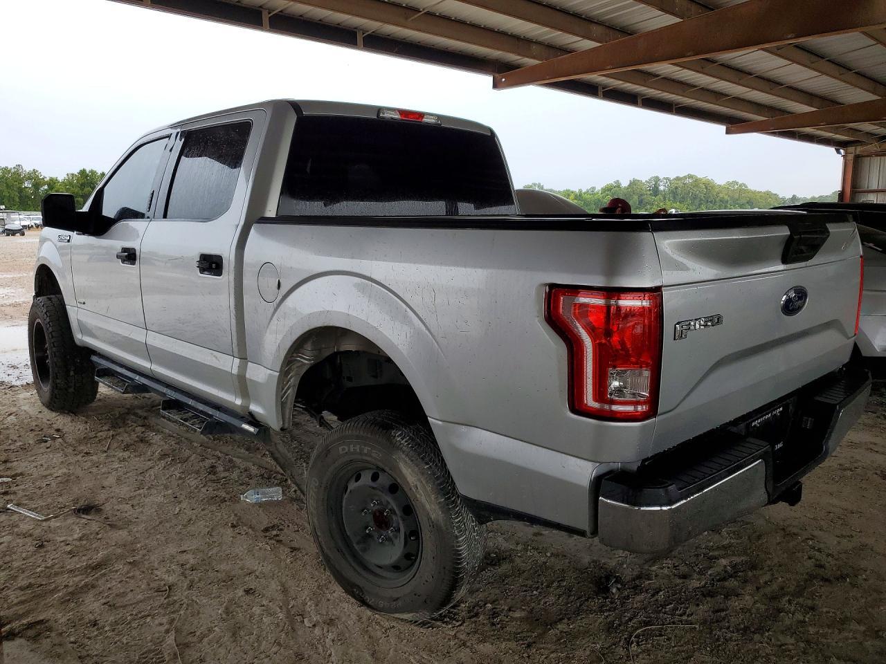 2017 Ford F150 Supercrew - Фото 2