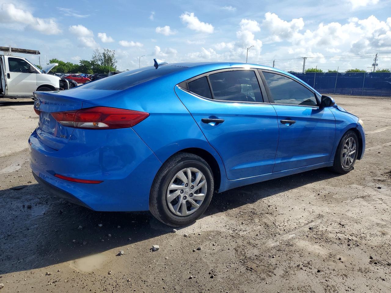 2017 Hyundai Elantra Se - Фото 3