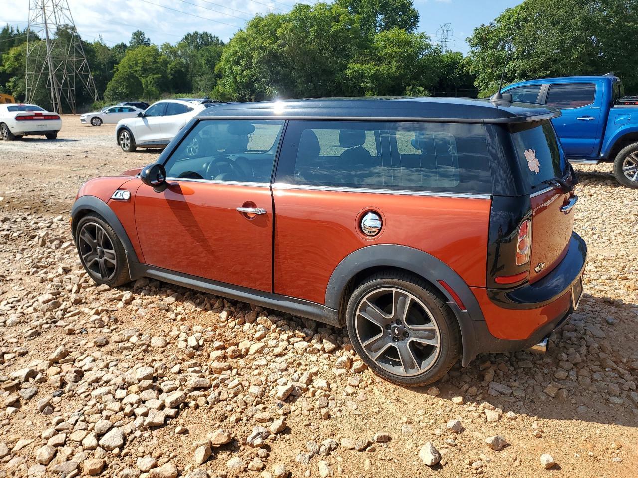 2014 Mini Cooper S Clubman - Image 2