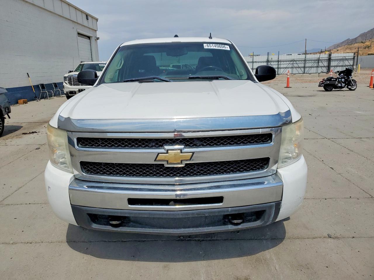 2011 Chevrolet Silverado K1500 Hybrid - Image 5